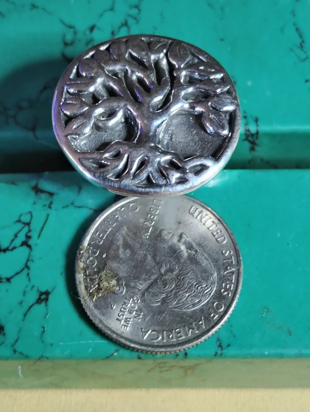 BOLD, STERLING *TREE OF LIFE RING*. NEARLY QUARTER IN  SIZE, SIZE IS 📌6 & 10
